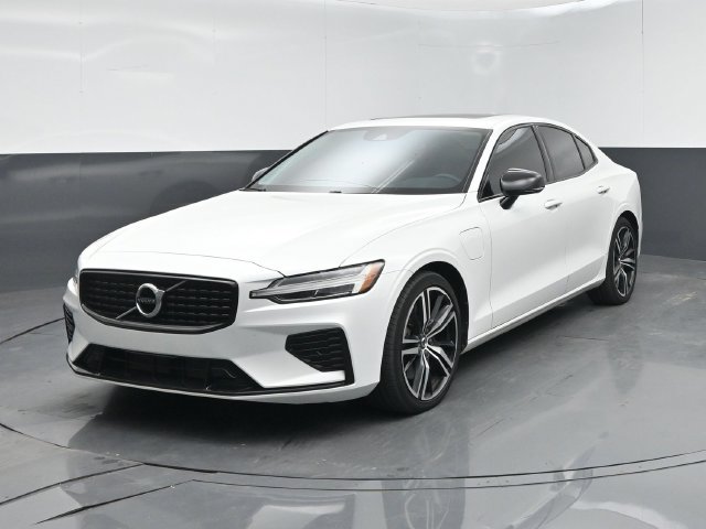 Used 2021 Volvo S60 T8 R-Design Expression w/ Premium Package AWD/4WD image 4