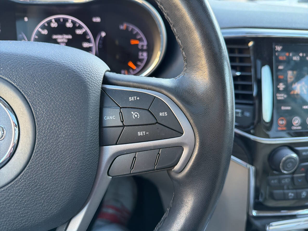 Used 2020 Jeep Grand Cherokee Limited image 10