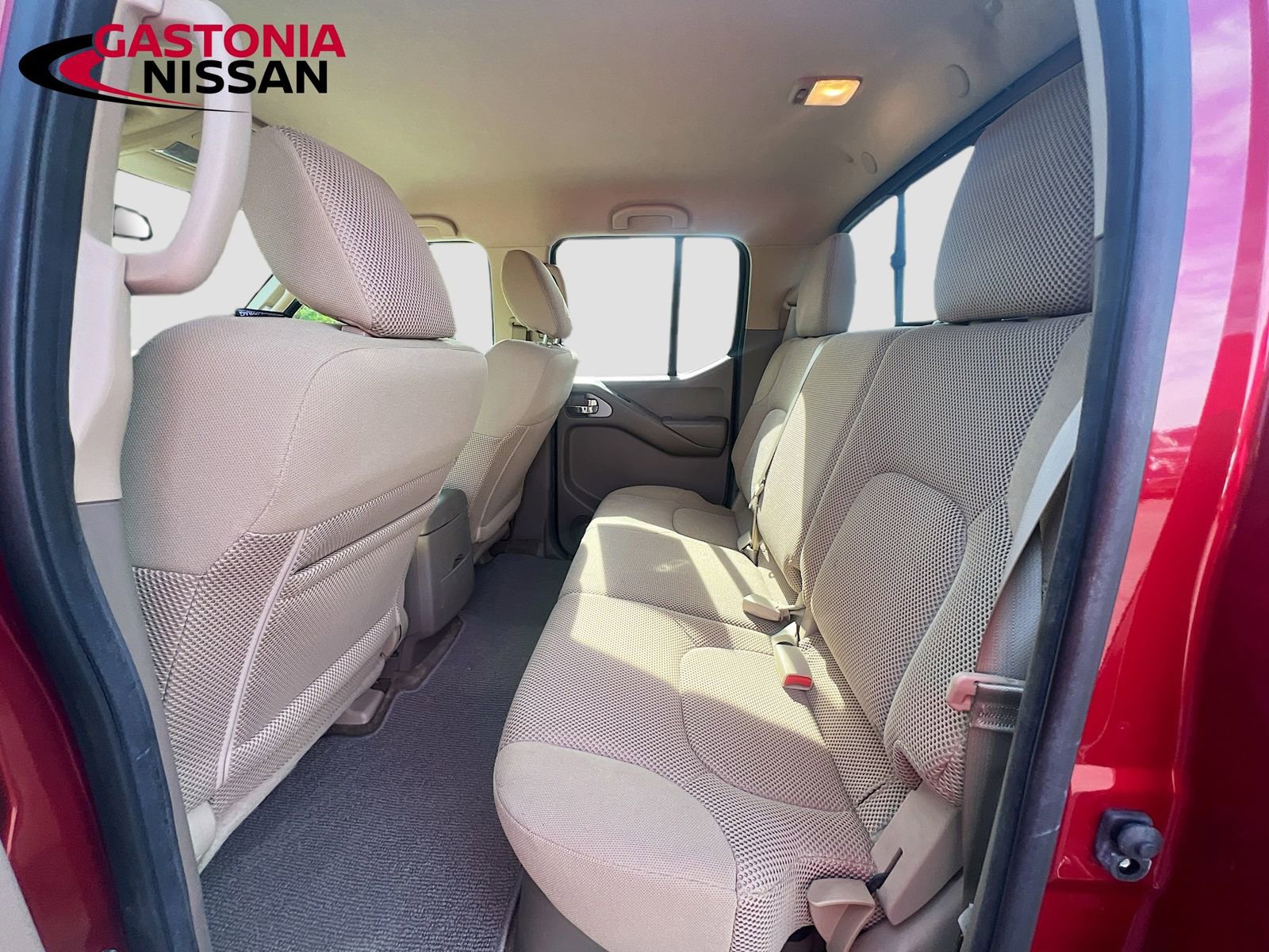 Used 2017 Nissan Frontier SV w/ SV Value Truck Package AWD/4WD image 32