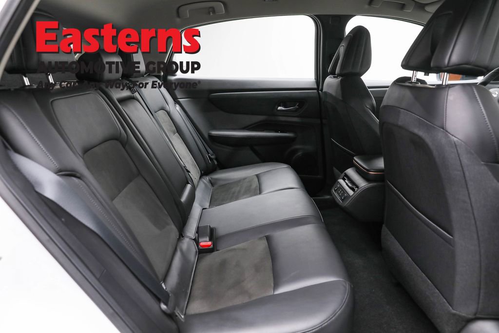 Used 2024 Nissan Ariya AWD image 24