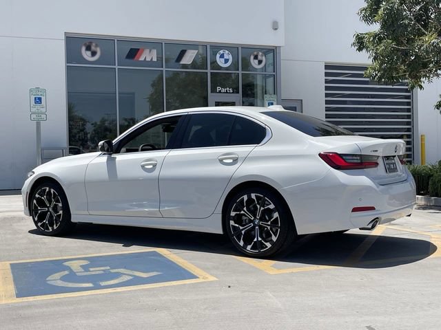 Used 2025 BMW 330i xDrive Sedan w/ Convenience Package AWD/4WD image 8
