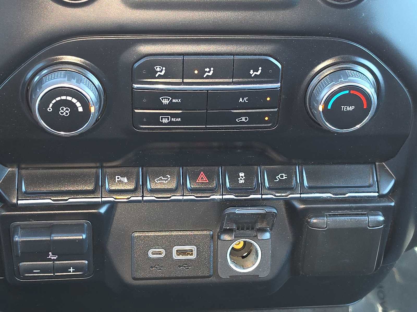 Used 2022 Chevrolet Silverado 2500 LT image 28