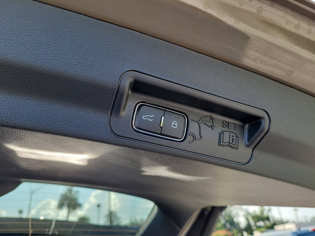 New 2026 Ford Explorer ST RWD image 9
