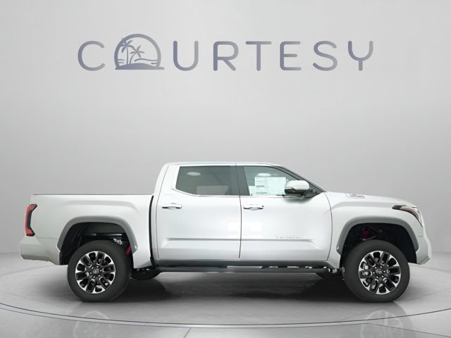 Used 2025 Toyota Tundra Limited AWD/4WD image 16