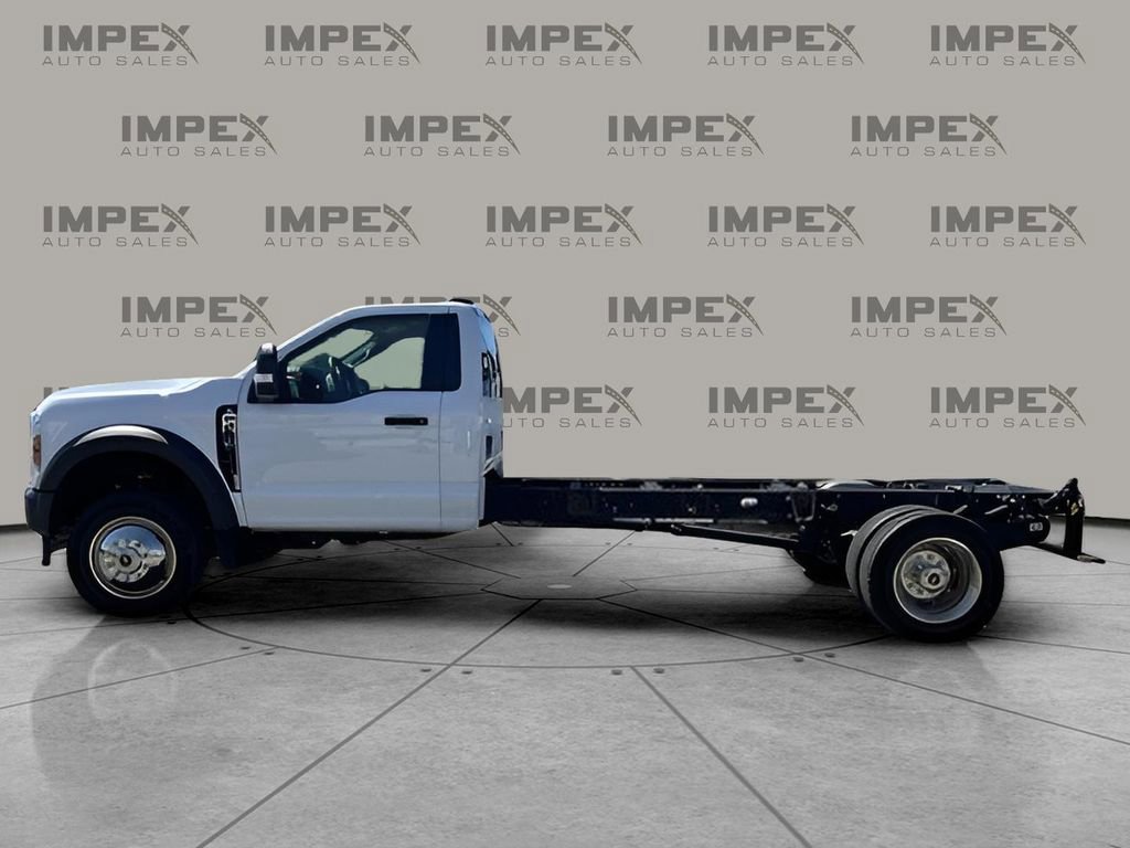 Used 2025 Ford F450 XL image 1