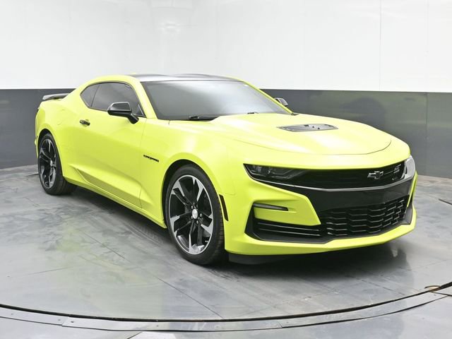 Used 2021 Chevrolet Camaro SS image 2