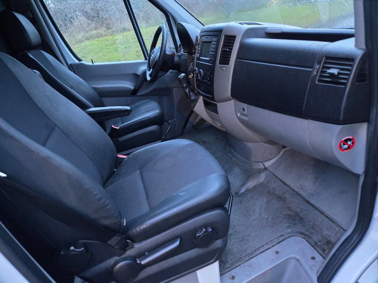 Used 2017 Mercedes-Benz Sprinter 3500 image 27