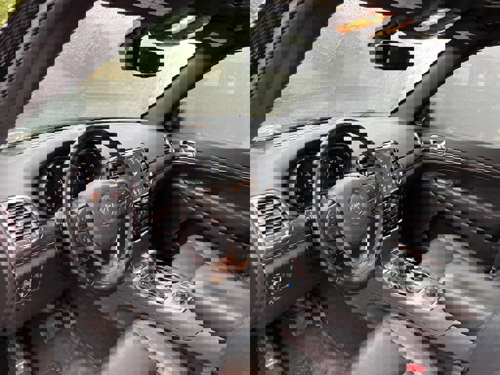 Used 2020 Jeep Grand Cherokee Limited X image 6