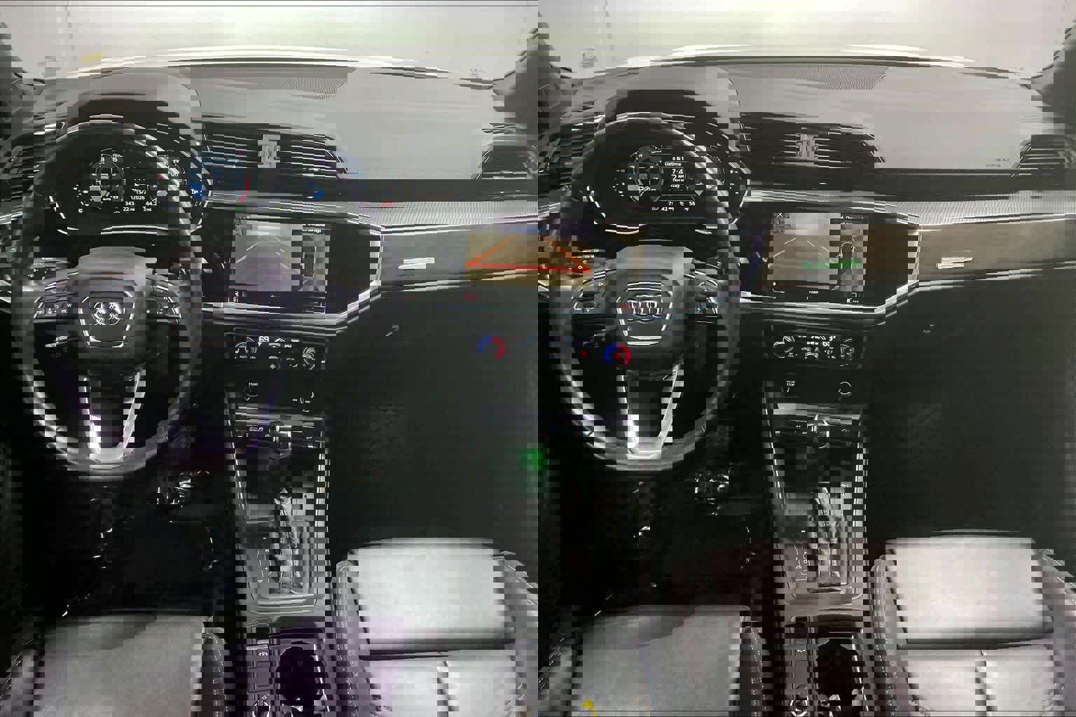 Certified 2023 Audi Q3 2.0T Premium Plus w/ Premium Plus Package image 17