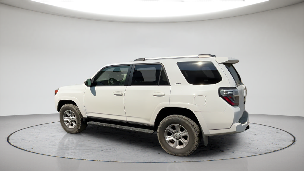 Used 2021 Toyota 4Runner SR5 Premium AWD/4WD image 18