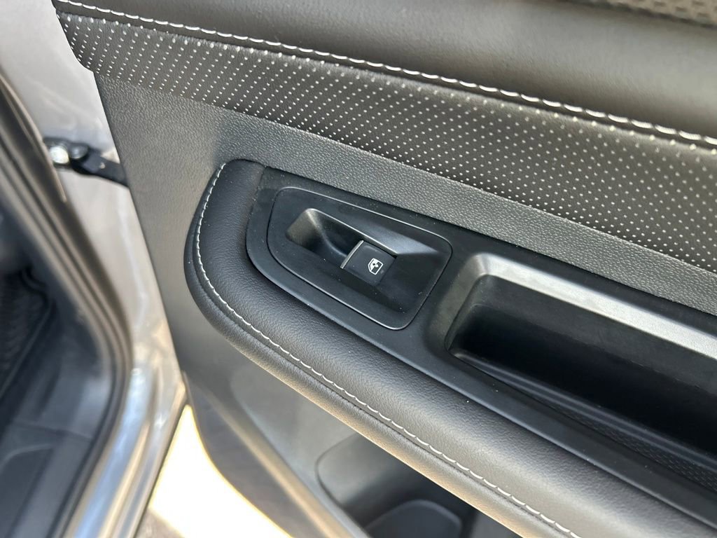 Used 2025 Volkswagen Atlas Cross Sport SEL R-Line image 27