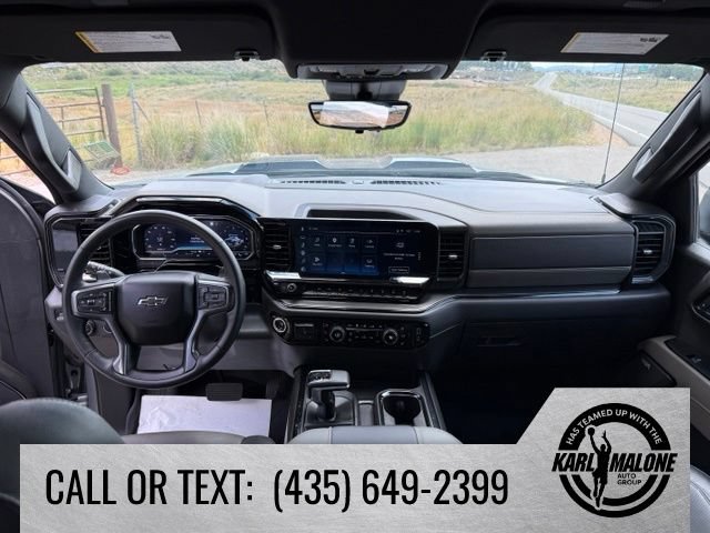 Used 2023 Chevrolet Silverado 1500 ZR2 w/ Technology Package AWD/4WD image 32