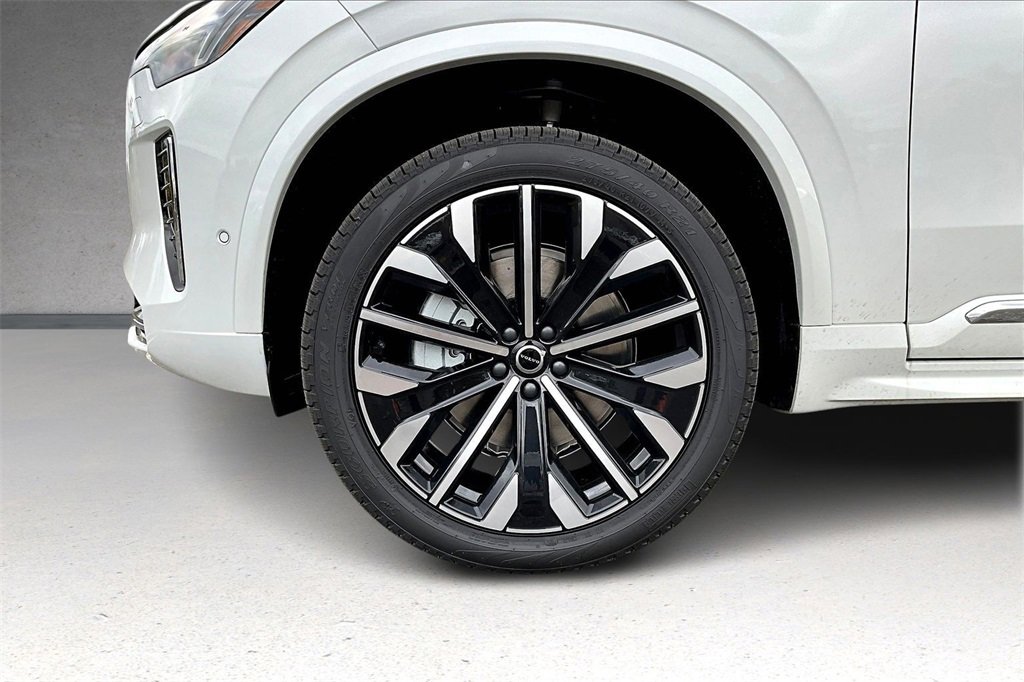 New 2026 Volvo XC90 B6 Ultra image 13