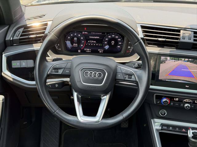 Used 2023 Audi Q3 2.0T Premium w/ Convenience Package AWD/4WD image 17