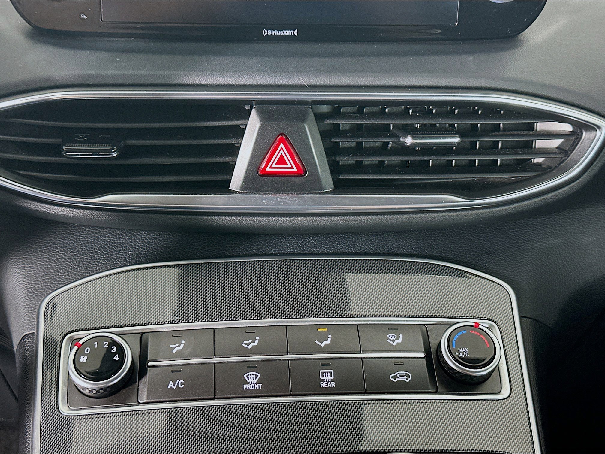 Used 2021 Hyundai Santa Fe SEL image 23