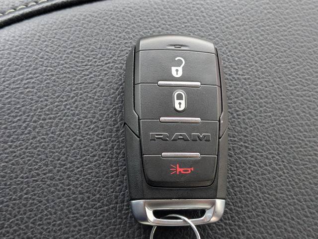 Used 2026 RAM 2500 Tradesman AWD/4WD image 32