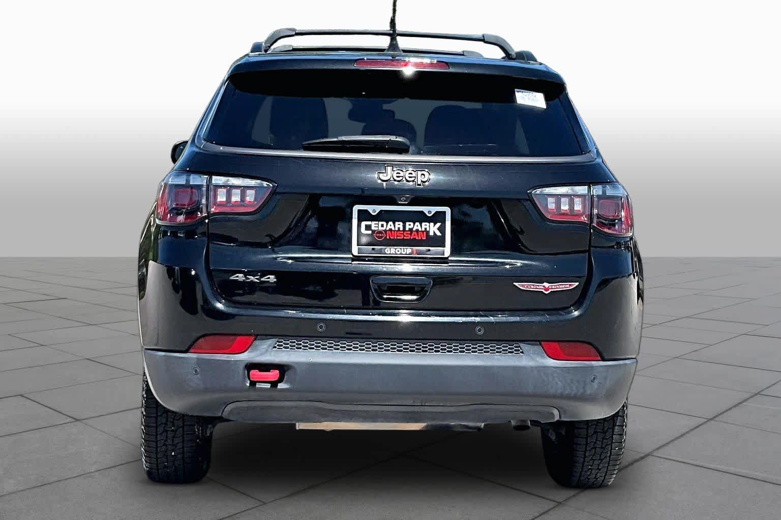 Used 2021 Jeep Compass Trailhawk AWD/4WD image 5