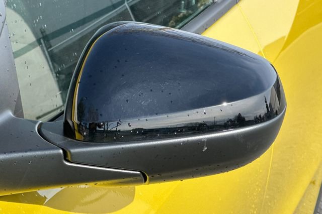 Certified 2025 Chevrolet Trax RS w/ Driver Confidence Package image 49