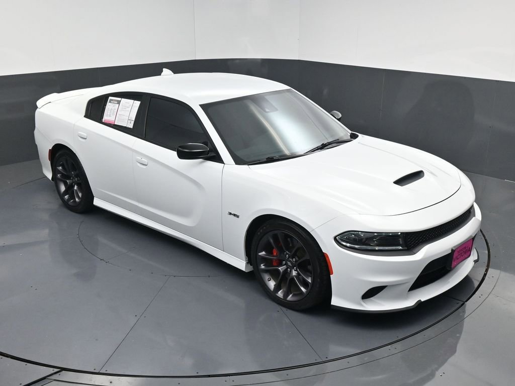 Used 2023 Dodge Charger R/T w/ Performance Handling Group image 14