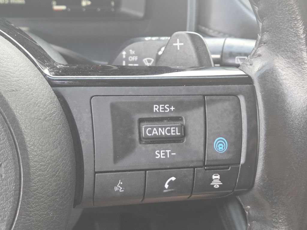 Used 2021 Nissan Rogue Platinum AWD/4WD image 31