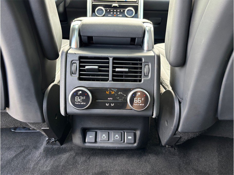 Used 2021 Land Rover Discovery HSE R-Dynamic AWD/4WD image 46