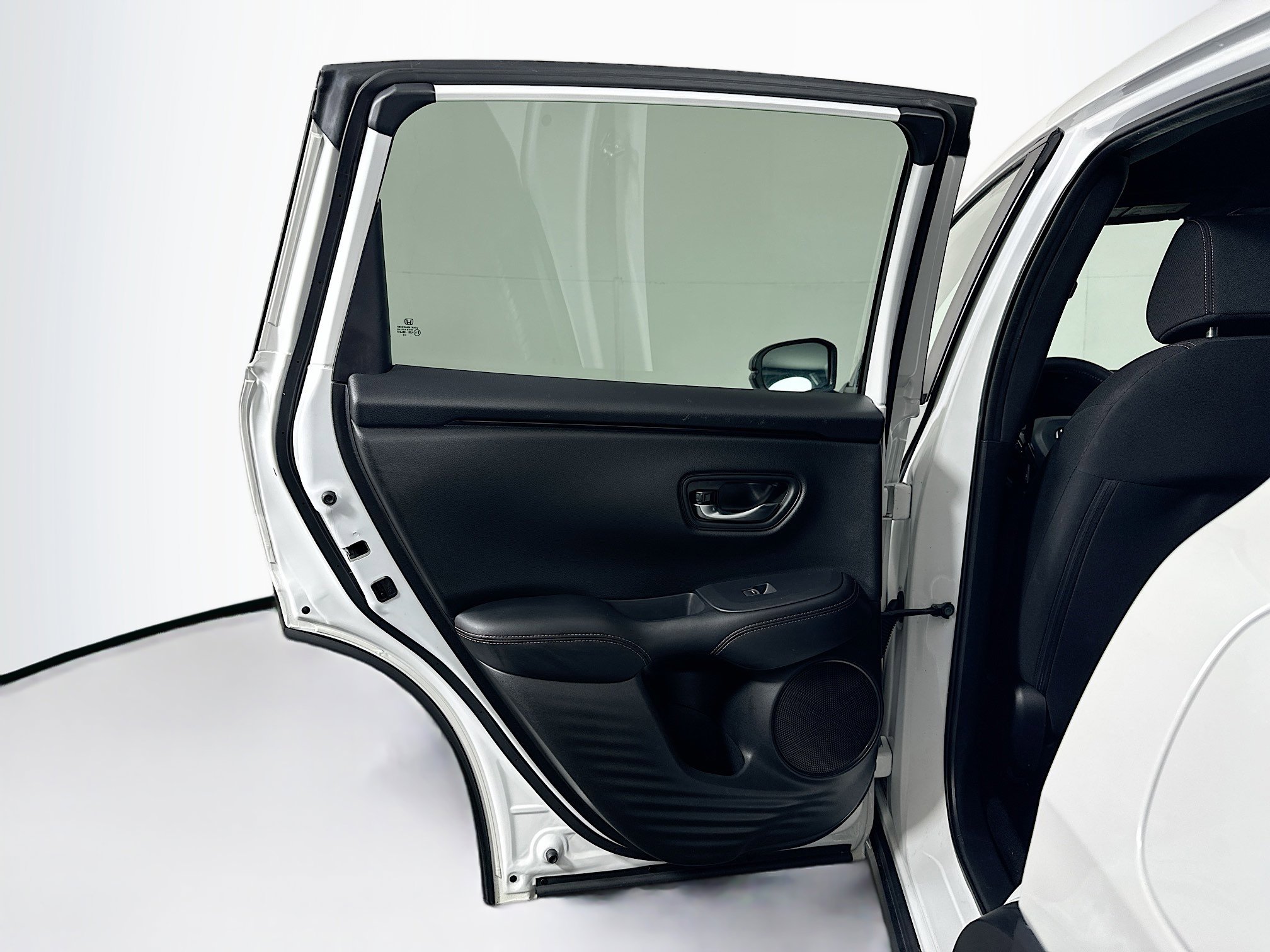 Used 2025 Honda HR-V Sport image 25