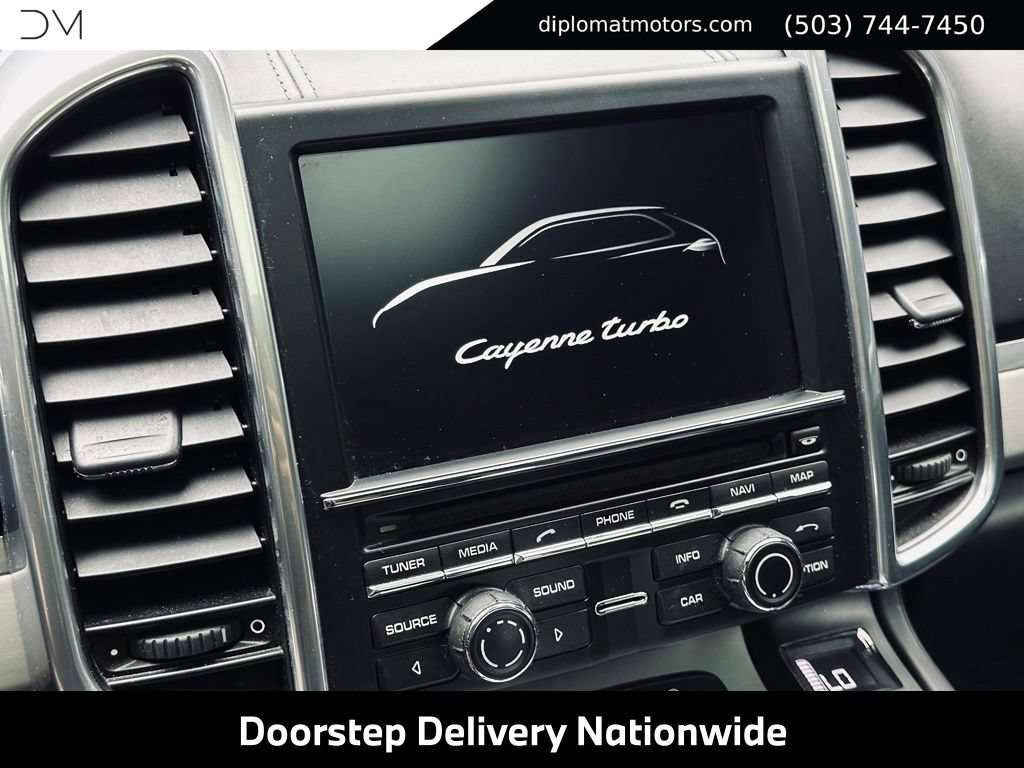 Used 2015 Porsche Cayenne Turbo AWD/4WD image 38