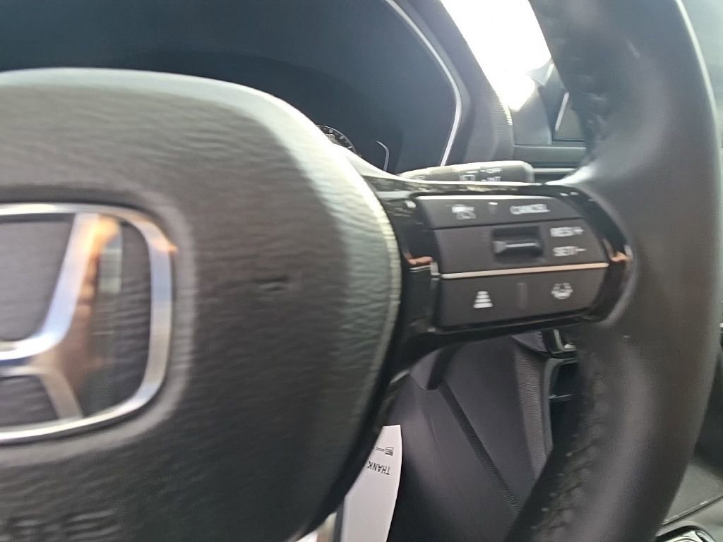 Used 2025 Honda Pilot EX-L image 17