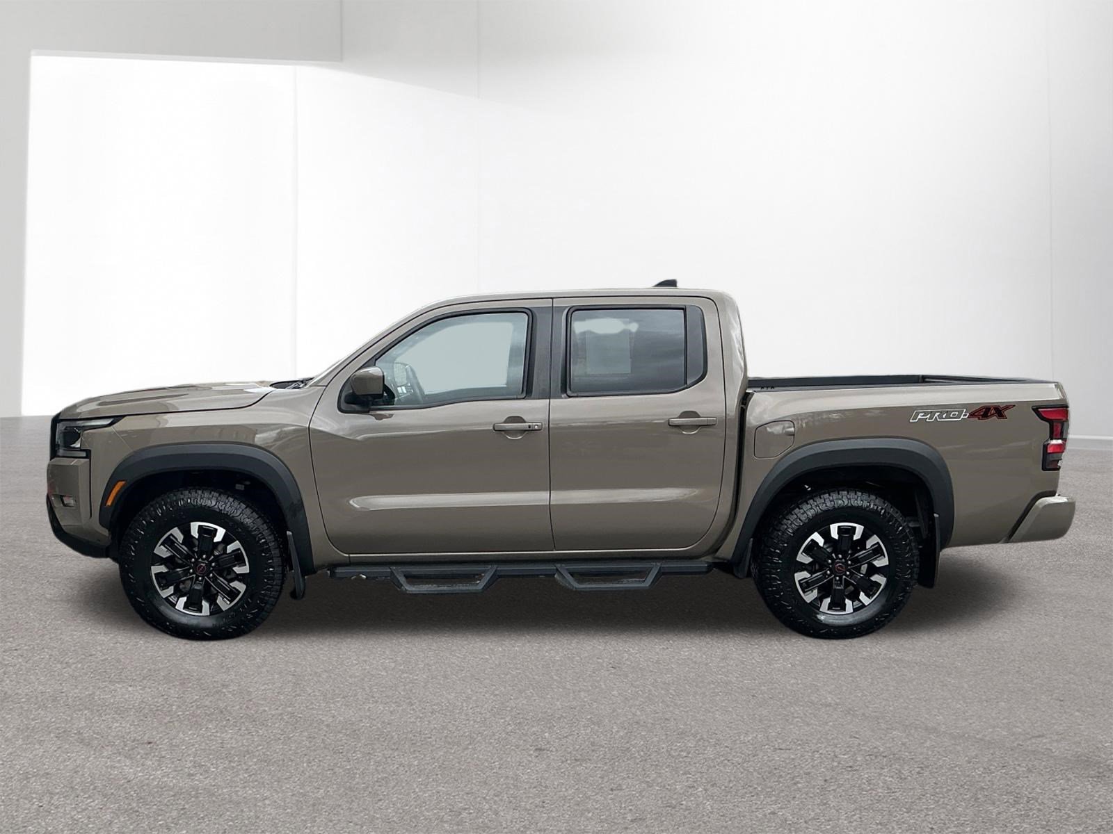 Used 2022 Nissan Frontier PRO-4X AWD/4WD image 6