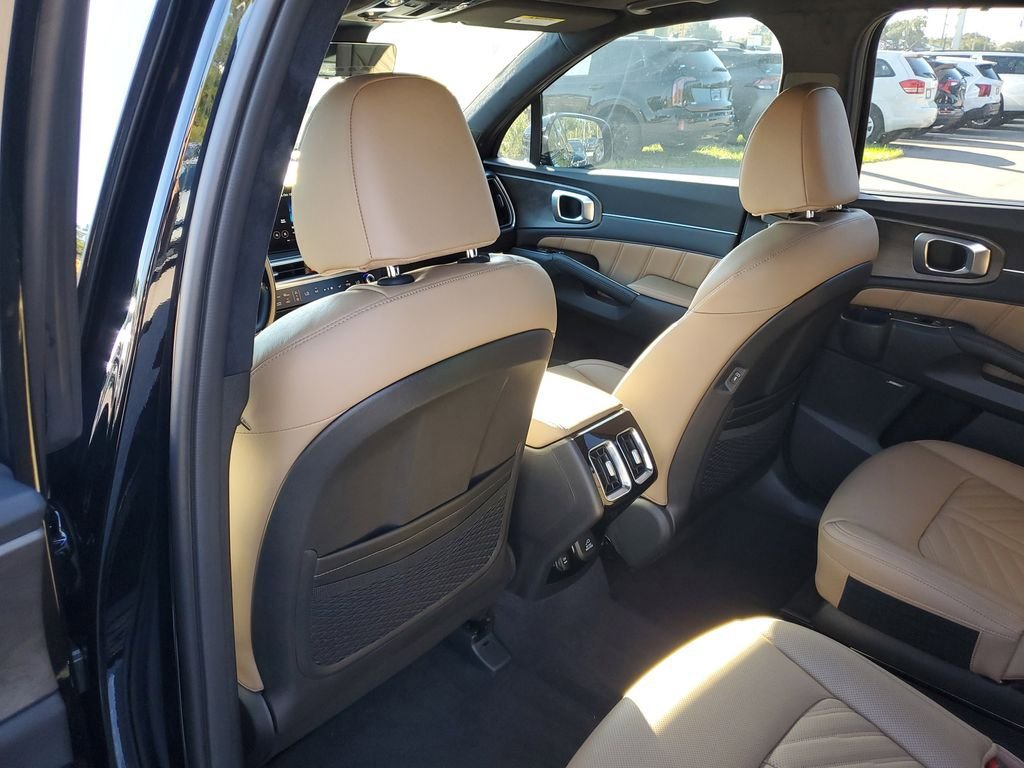New 2026 Kia Sorento SX Prestige w/ Olive Brown Leather Package AWD/4WD image 17