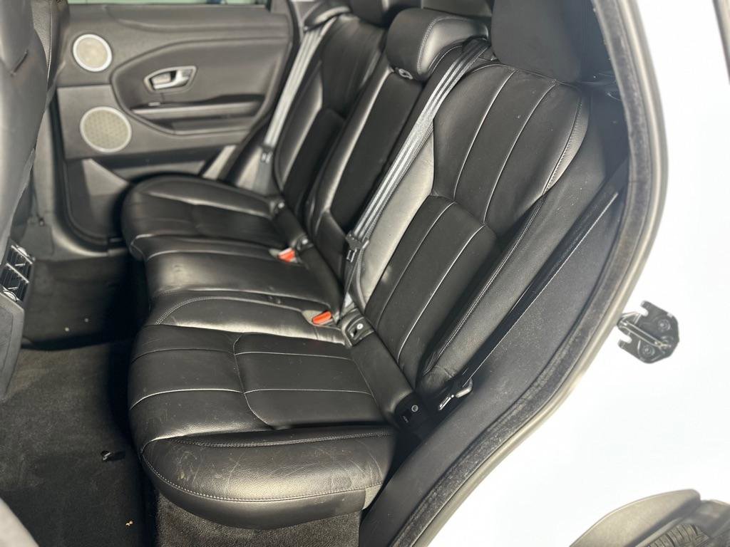 Used 2018 Land Rover Range Rover Evoque SE image 26