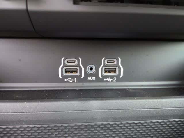 New 2026 RAM 3500 Big Horn AWD/4WD image 32