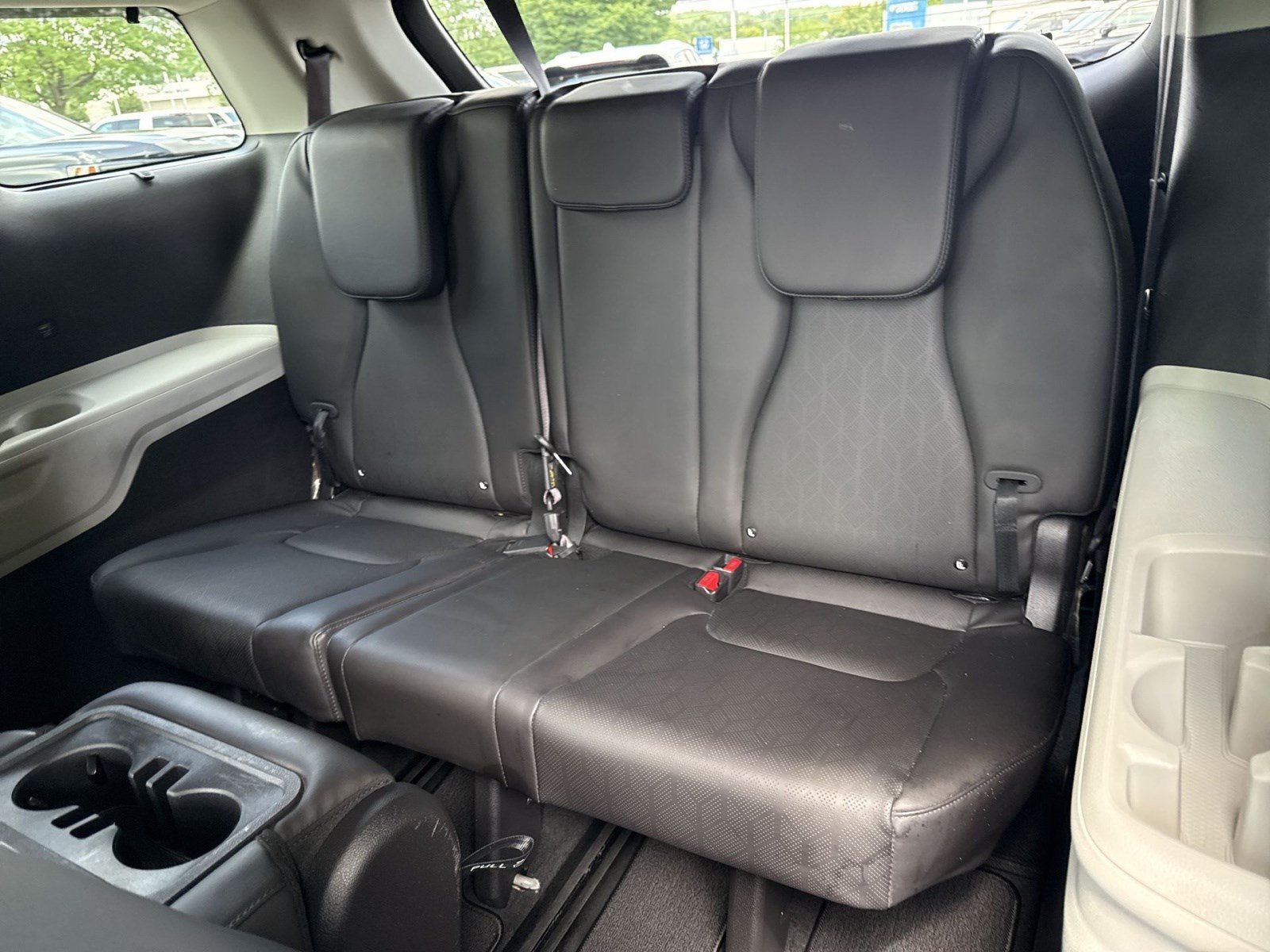 Used 2022 Kia Carnival EX FWD image 23