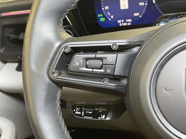 Certified 2026 Porsche Macan 4 Electric AWD/4WD image 38