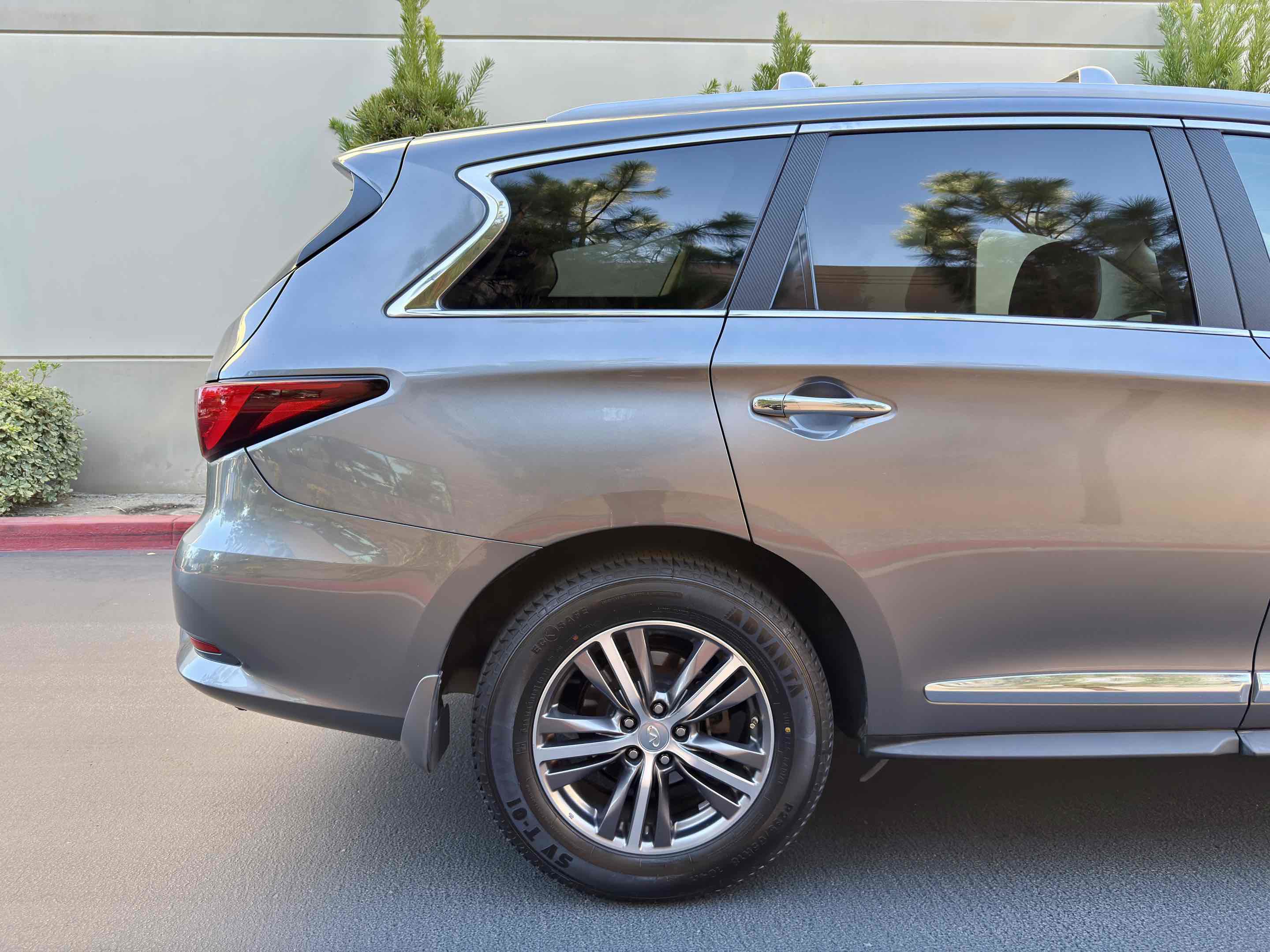 Used 2017 INFINITI QX60 FWD w/ Premium Plus Package image 15