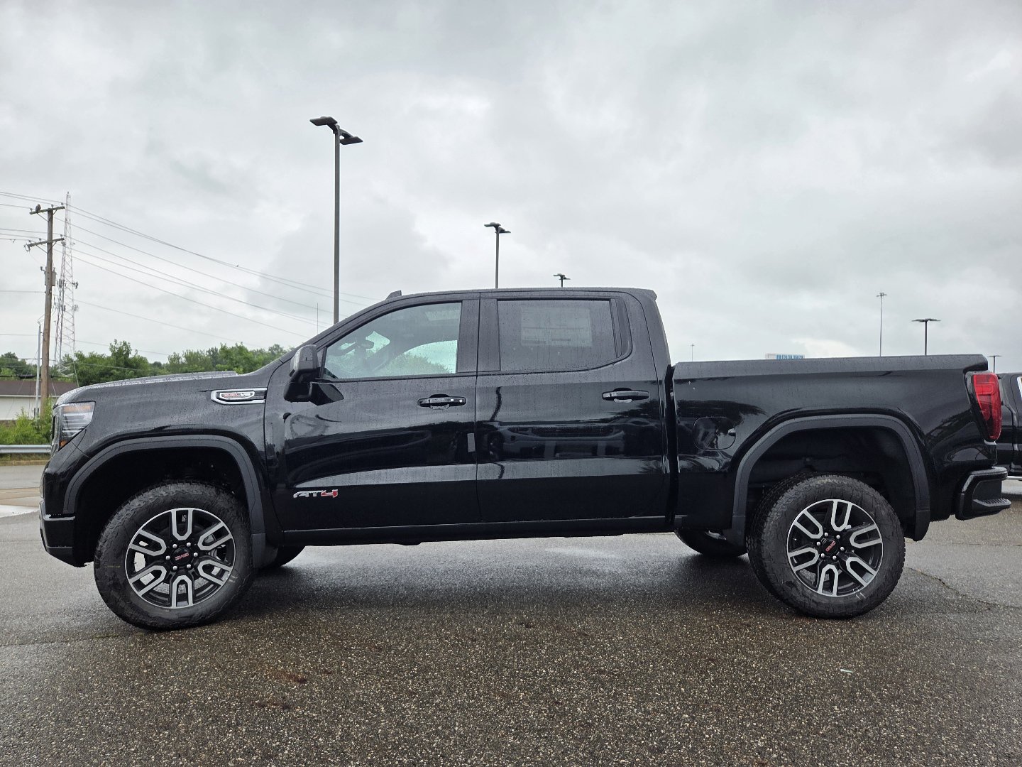 New 2026 GMC Sierra 1500 AT4 w/ AT4 Premium Package AWD/4WD image 16
