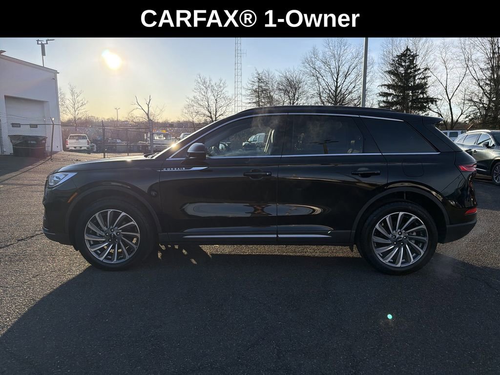 Used 2025 Lincoln Corsair Reserve image 2