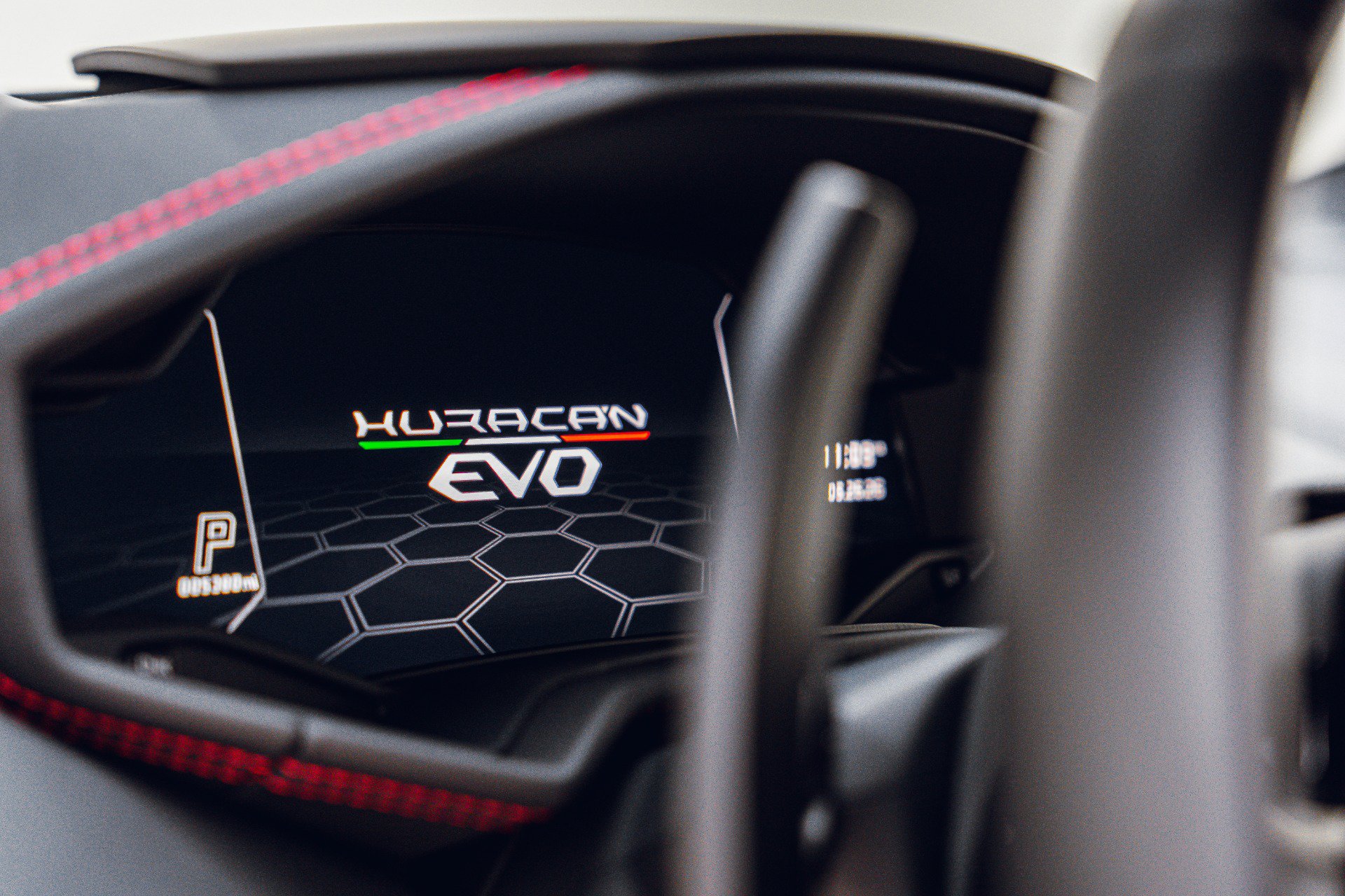 Used 2021 Lamborghini Huracan EVO RWD image 41