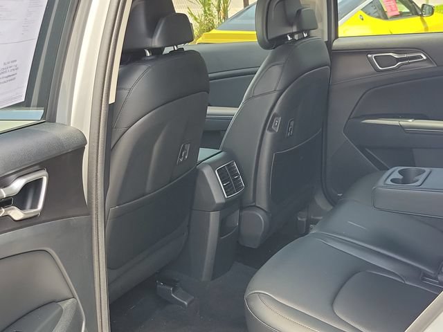 Used 2026 Kia Sportage EX w/ EX Panorama Roof Package FWD image 11