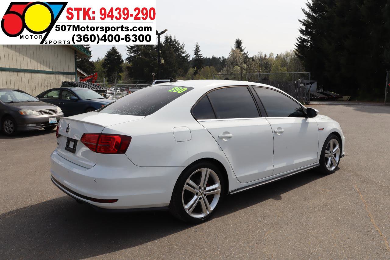 Used 2016 Volkswagen Jetta GLI SE FWD image 8