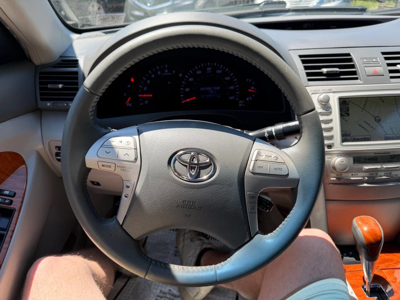 Used 2010 Toyota Camry XLE FWD image 13