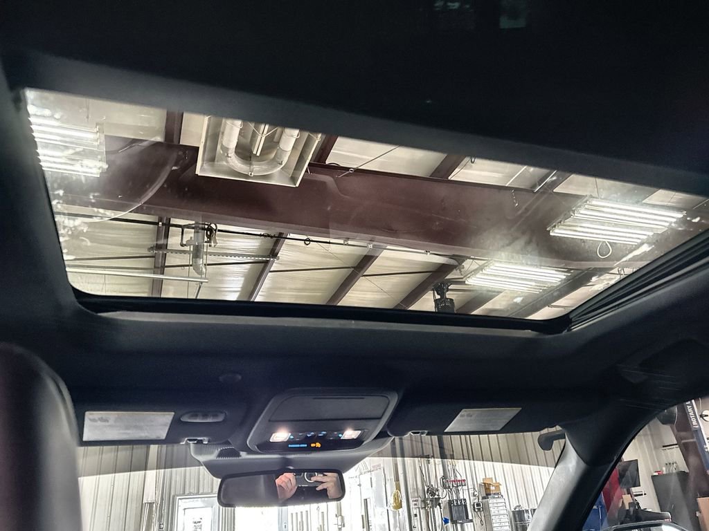 Used 2025 Ford Explorer Platinum w/ Ultimate Package image 26