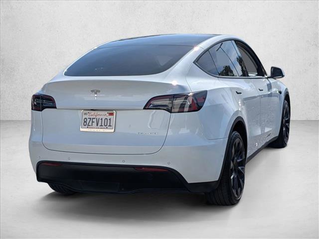 Used 2022 Tesla Model Y Long Range image 5