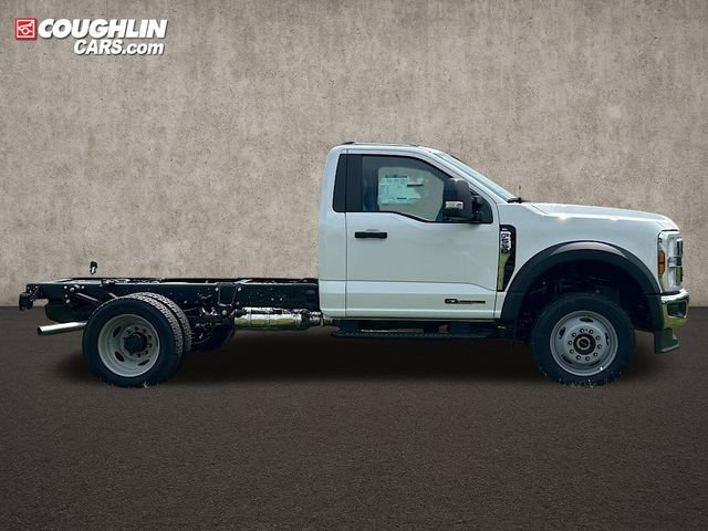 New 2025 Ford F550 4x4 Regular Cab Super Duty image 6