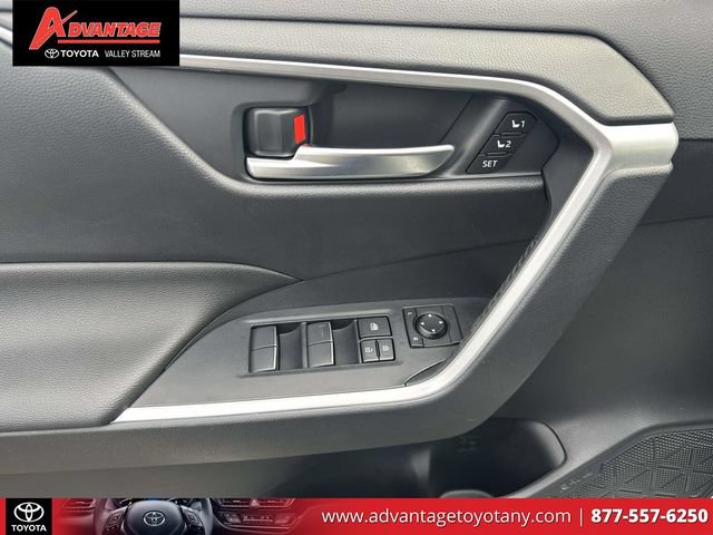 Certified 2020 Toyota RAV4 XLE Premium AWD/4WD image 19