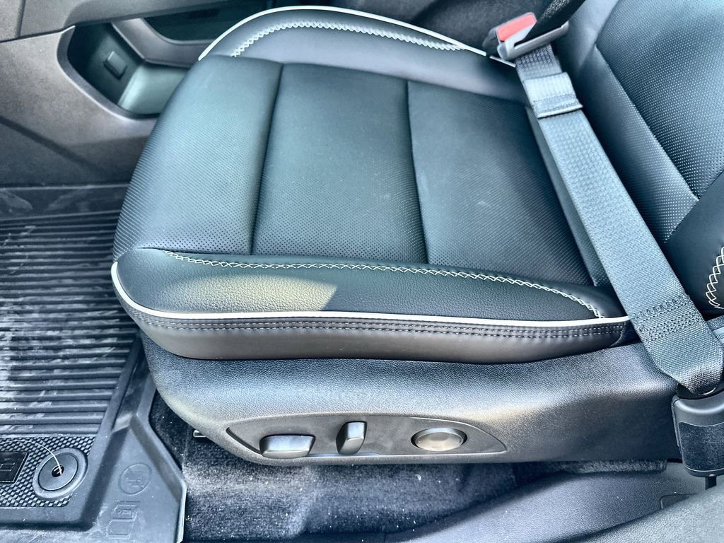 New 2026 GMC Acadia Denali w/ Super Cruise Package image 25