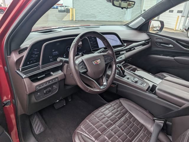 Certified 2023 Cadillac Escalade ESV Premium Luxury Platinum w/ LPO, Radiant Package image 14