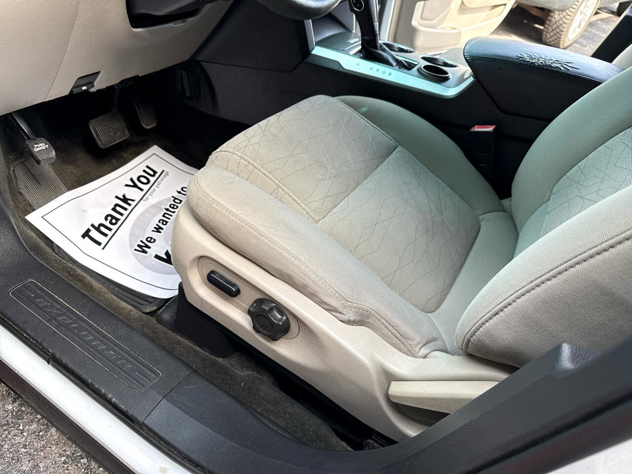 Used 2014 Ford Explorer FWD image 13