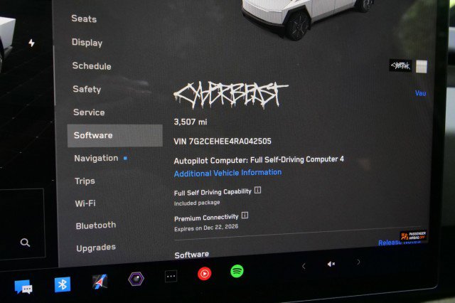 Used 2024 Tesla Cybertruck Cyberbeast AWD/4WD image 14