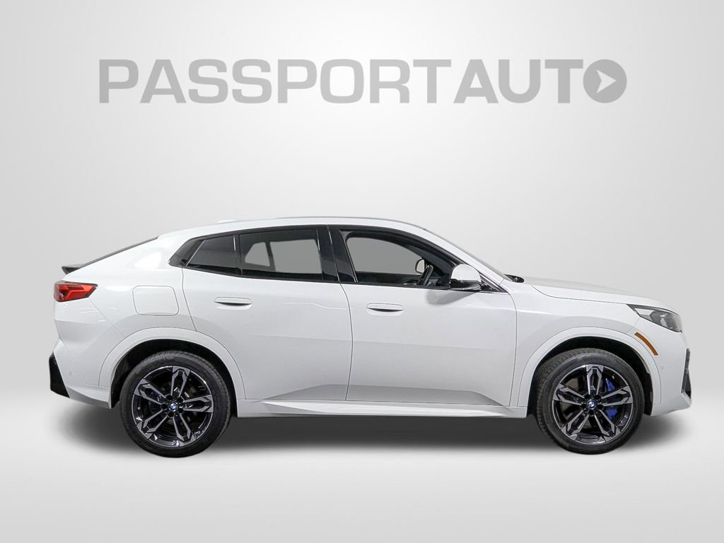 Used 2025 BMW X2 xDrive28i w/ M Sport Package image 8